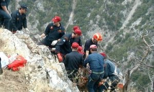 Μεγάλη Επιχείρηση Διάσωσης Στο Δρόμο Κατερίνης-Ελασσόνας – Γυναίκες Έπεσαν Σε Χαράδρα