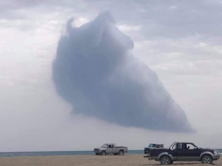 Απίστευτο σύννεφο roll cloud στην Επανομή Θεσσαλονίκης-Πιερία (φώτο)