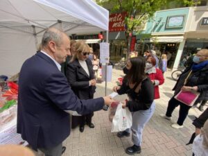 Η Πασχαλινή Δράση Που Υλοποίησαν Από Κοινού Επιμελητήριο Και Π.ε Πιερίας