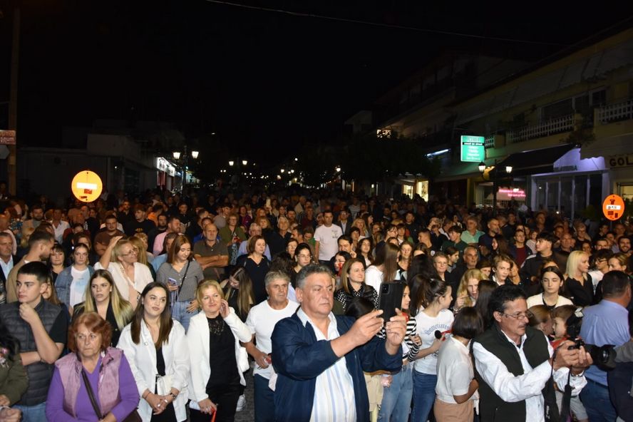 Πανηγυρικό Κλίμα Και Κοσμοπλημμύρα Στη Συγκέντρωση Πέτρου Κιάφα Στη Λεπτοκαρυά. 12 1